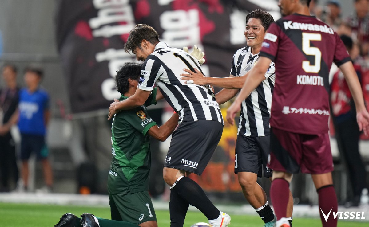 [FULLTIME]

KOBE DREAMS 4-3 WORLD DREAMS

試合の配信はこちらから👇
youtube.com/c/visselkobe?s…

#visselkobe #ヴィッセル神戸 #ヴィッセル30周年