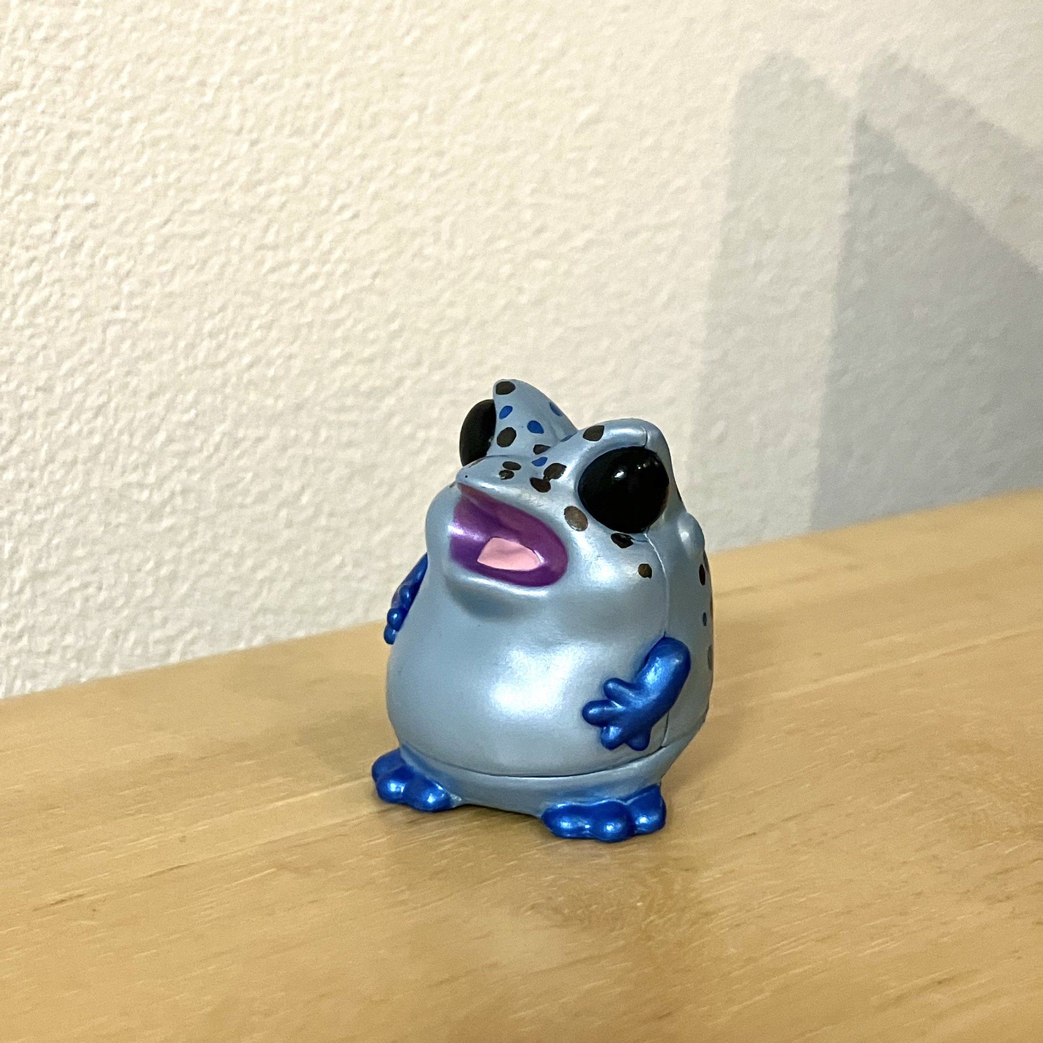 ペインターネット カエルーマ コバルトヤドクガエル ぺインターネット〕 メカエルーマ ヤドクガエル | カエルグッズ