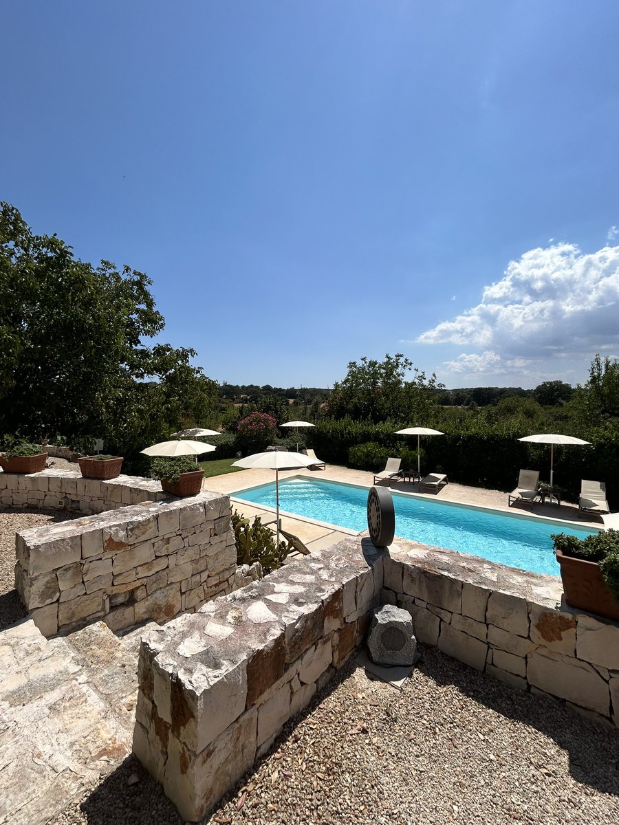 lemoredinella's tweet photo. Waiting friends 🌺

#puglia #summer #waitingfriends https://t.co/2rkBvEiFEL
