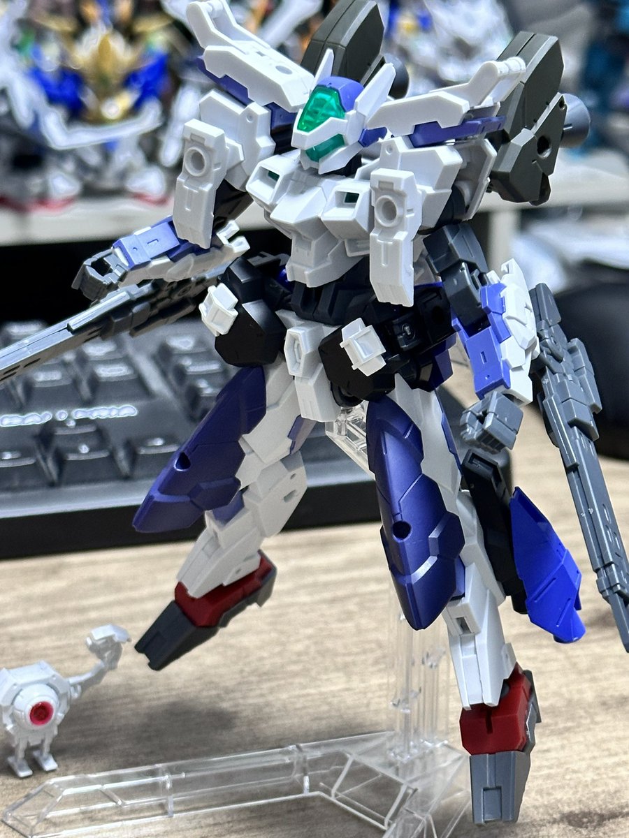 イグライト買ってきたから手持ちと合わせて組んでみたー！
発想力と技術力がないから差し替え付けたしぐらいだけれども…、30MMって基本的なレギュレーション自体は常にどっか書いといて欲しい
#30MM