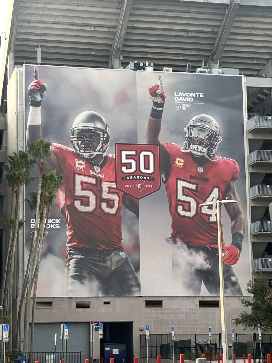Two new Bucs player murals up at Raymond James Stadium — old and new combos for 50th season. Jimmie Giles and Mike Evans up on northeast corner, Derrick Brooks and Lavonte David on southwest. Other two not up yet but will post them later.