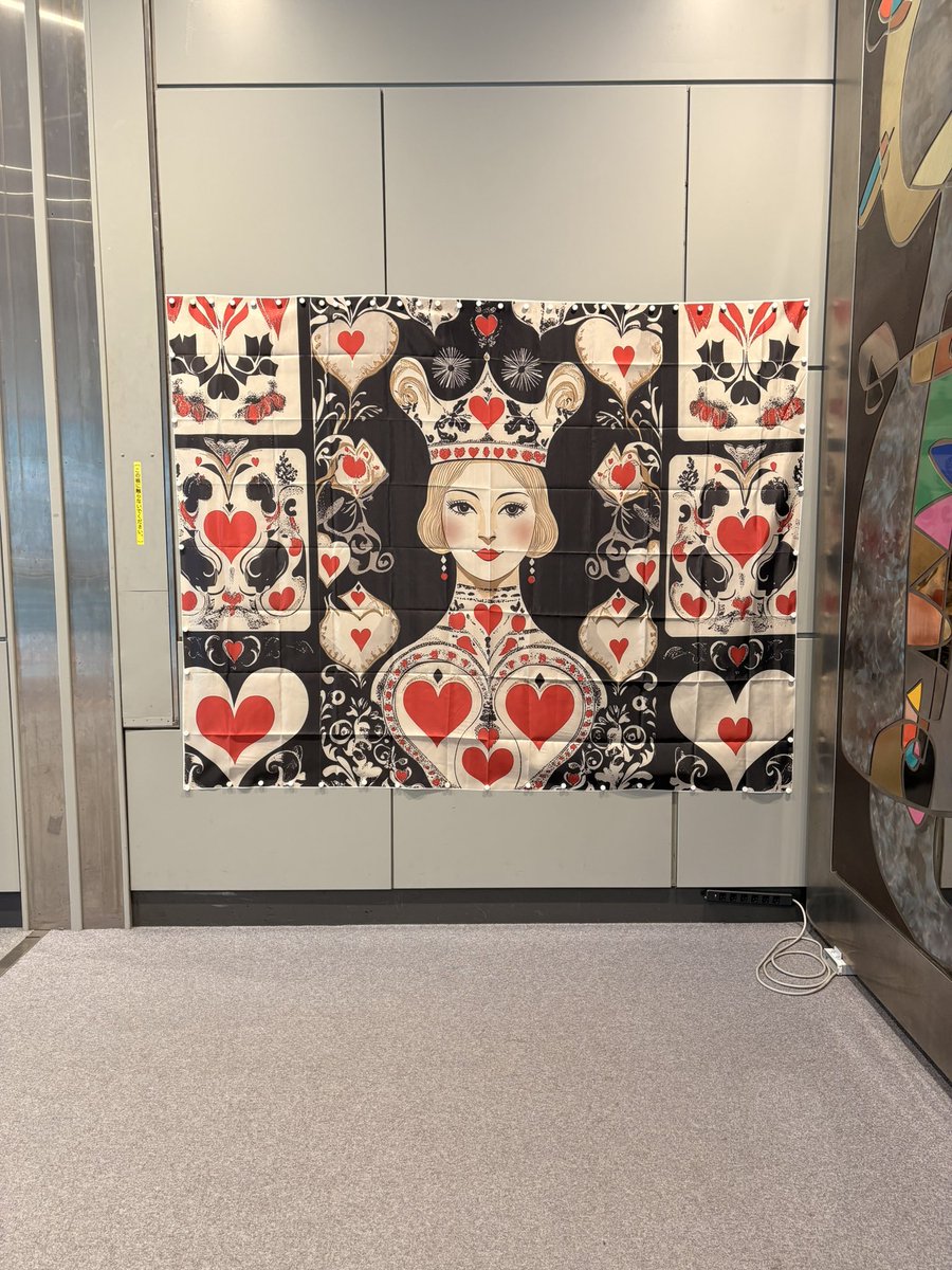 CAT-A-TAC
『不思議の国のアリス〜ハートをなくした女王〜』
初日マチネ観劇🎭
ストーリーテラー以外はマイムとダンス劇なので小さいお子さんも楽しめる舞台でした♬︎♡
娘は8役を次々と演じました💪
個人的にはトゥイードルダムとトゥイードルディーのタップダンスを見て習ってみたい欲が😂