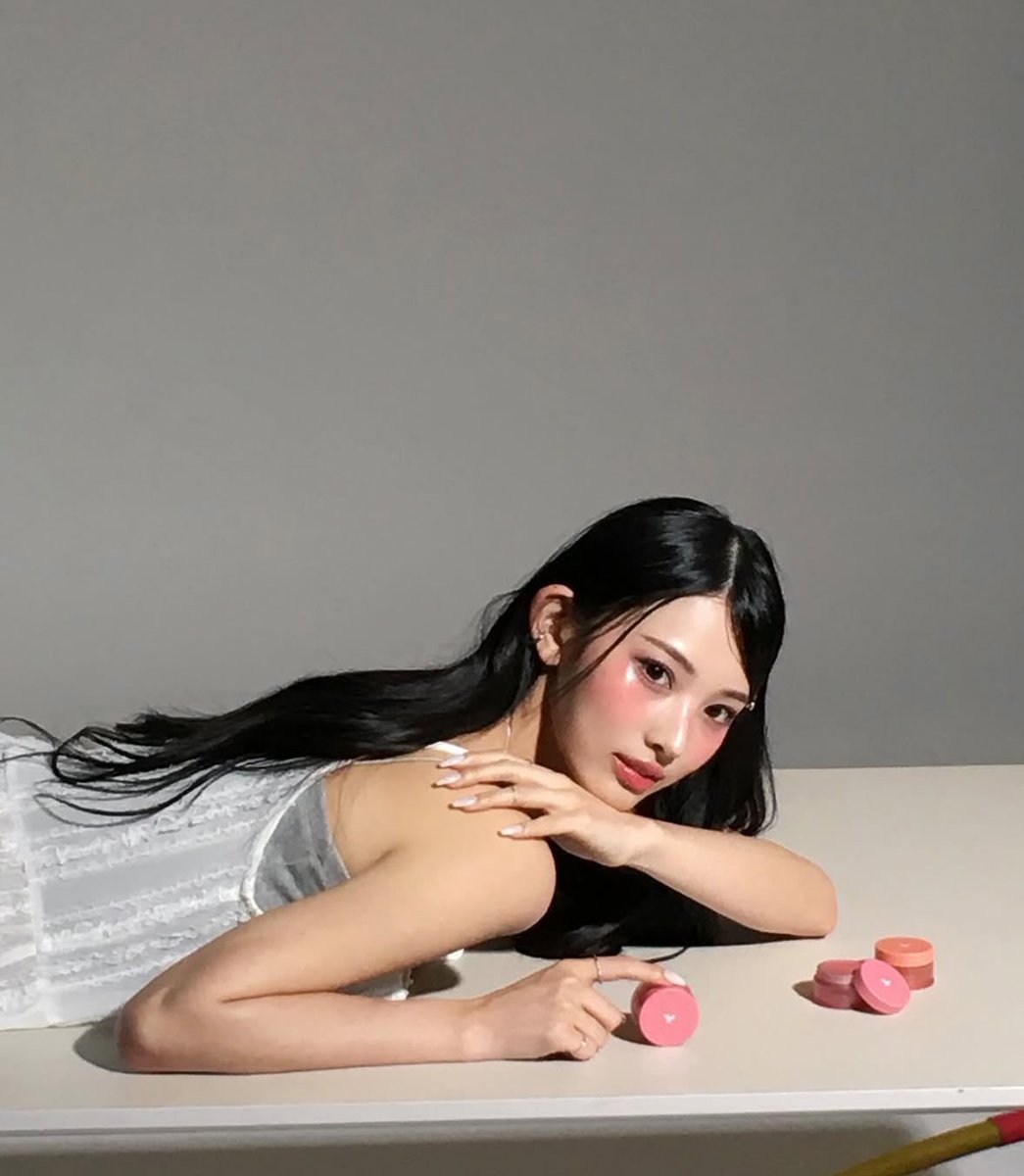 jini pics tweet media