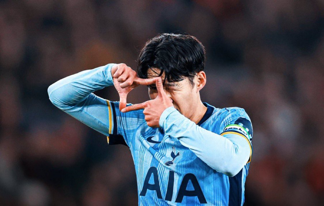 The Spurs Watch (@thespurswatch) on Twitter photo (๐ข) During one particularly difficult period for #Tottenham last season, Heung-Min Son called a meeting with the players to make it clear they had to stick together. Many within the squad believed it was a defining moment. <a href="/AlasdairGold/">Alasdair Gold</a> (๐ข) During one particularly difficult period for #Tottenham last season, Heung-Min Son called a meeting with the players to make it clear they had to stick together. Many within the squad believed it was a defining moment. <a href="/AlasdairGold/">Alasdair Gold</a>