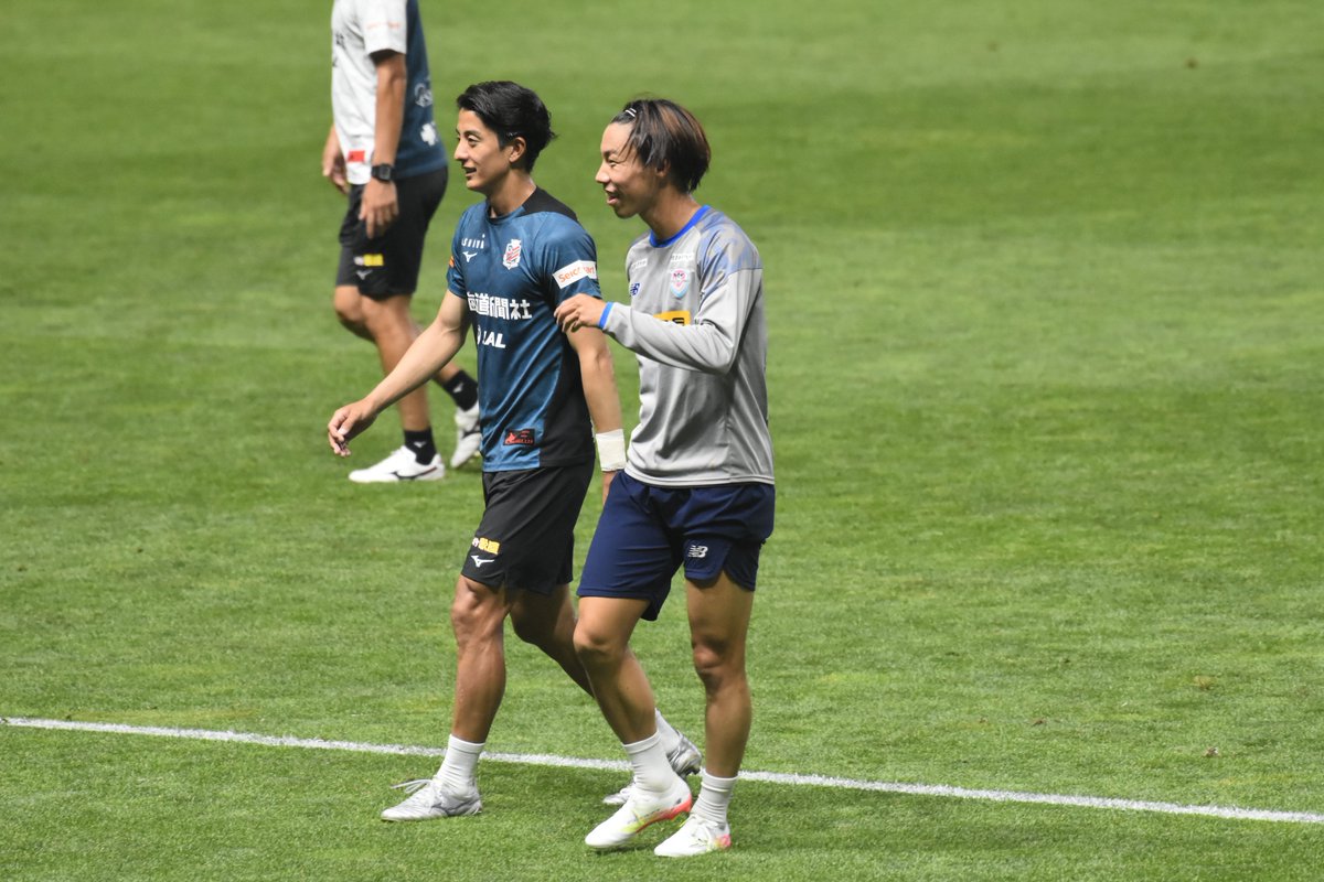 Hika_Jphoto's tweet image. 藤枝MYFCでチームメイトだった2人の再会✨️

2025.8.2
#田中宏武 選手
#西矢健人 選手