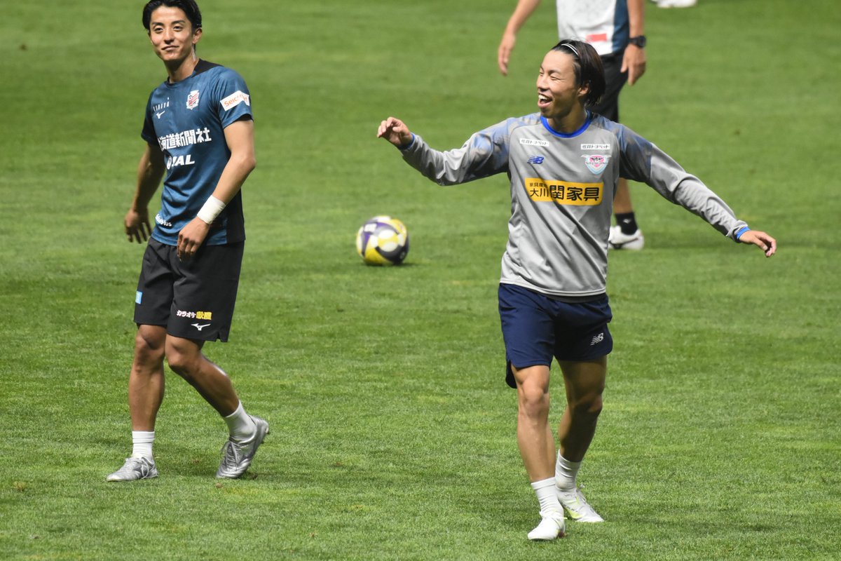 Hika_Jphoto's tweet image. 藤枝MYFCでチームメイトだった2人の再会✨️

2025.8.2
#田中宏武 選手
#西矢健人 選手