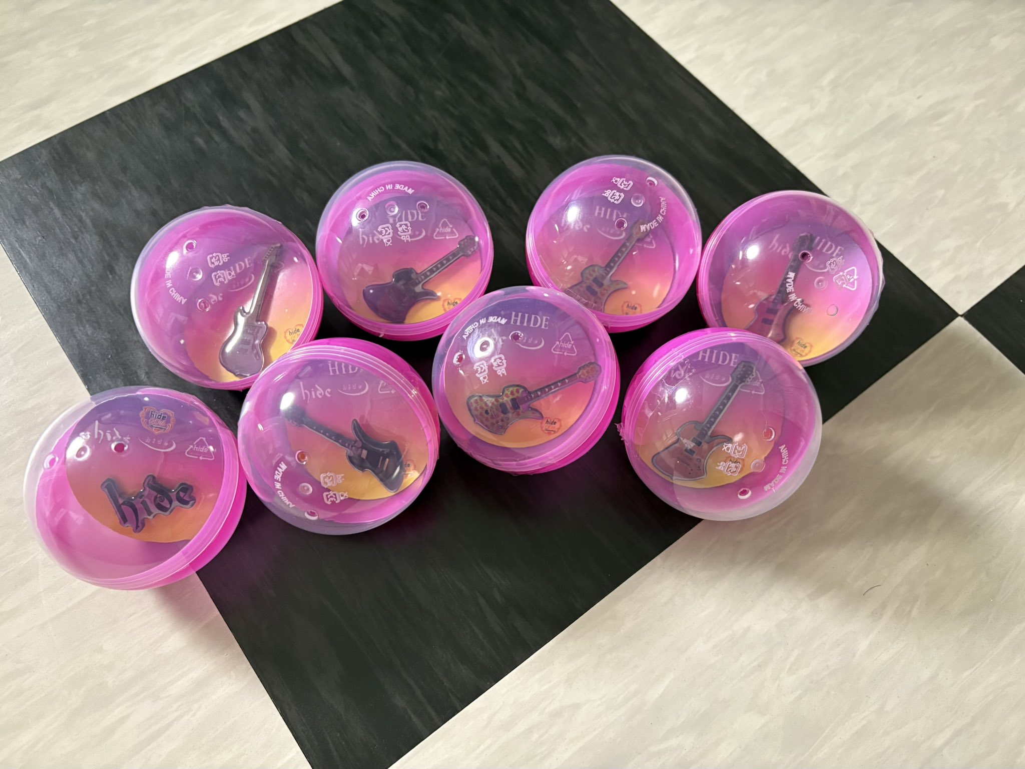 hideピンズ - Search / X