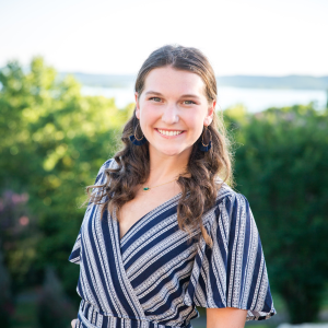 Pharmacoengineering & Mol Pharmaceutics (DPMP UNC) (@dpmp_unc) on Twitter photo Congrats to <a href="/AinslieLab/">Kristy Ainslie</a> grad student Kiersten Clark on receiving the on receiving the prestigious James L Krum Memorial Scholarship!
The scholarship is in honor of Jim and Marge Krum & for students from Hilton Head with leadership experience, and community service.
<a href="/UNCPharmacy/">UNC Pharmacy</a> Congrats to <a href="/AinslieLab/">Kristy Ainslie</a> grad student Kiersten Clark on receiving the on receiving the prestigious James L Krum Memorial Scholarship!
The scholarship is in honor of Jim and Marge Krum & for students from Hilton Head with leadership experience, and community service.
<a href="/UNCPharmacy/">UNC Pharmacy</a>