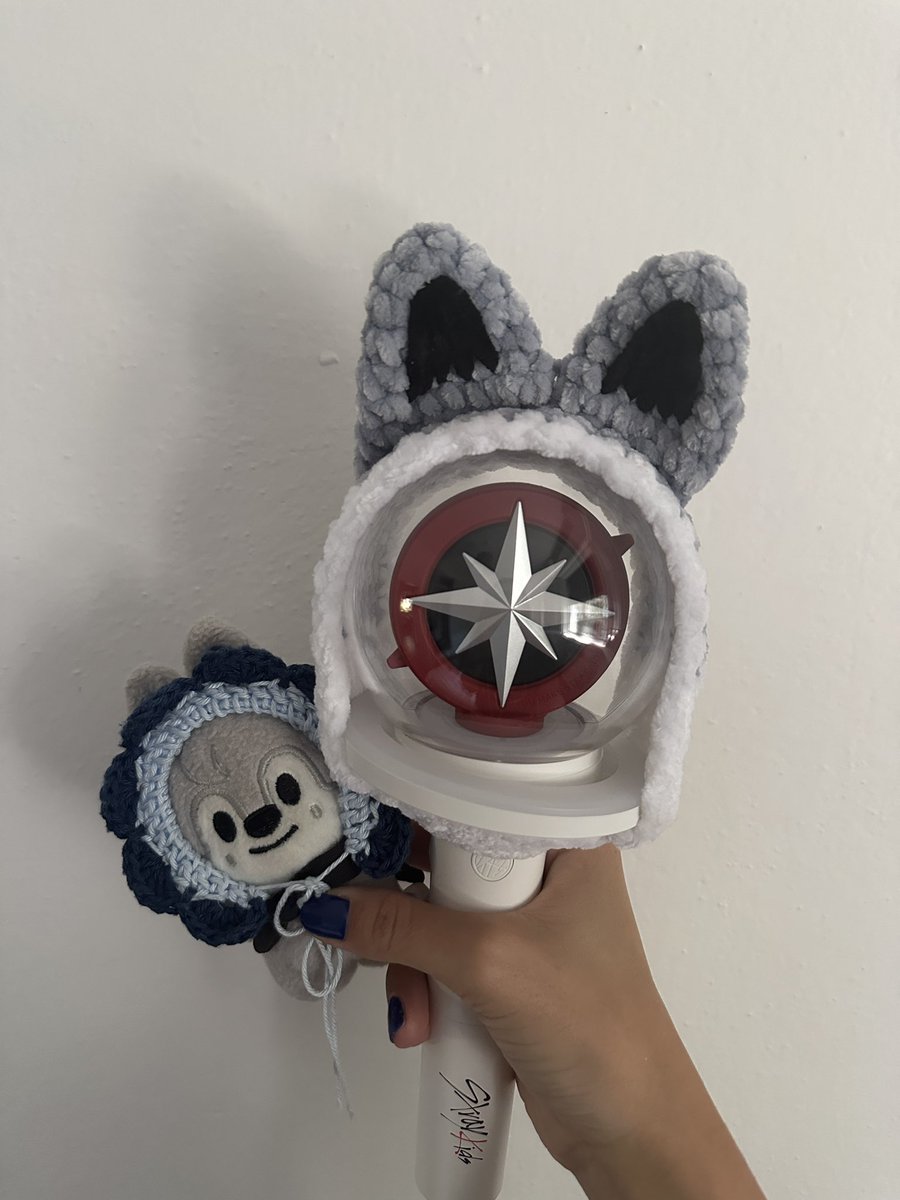 sara ✩ tweet media