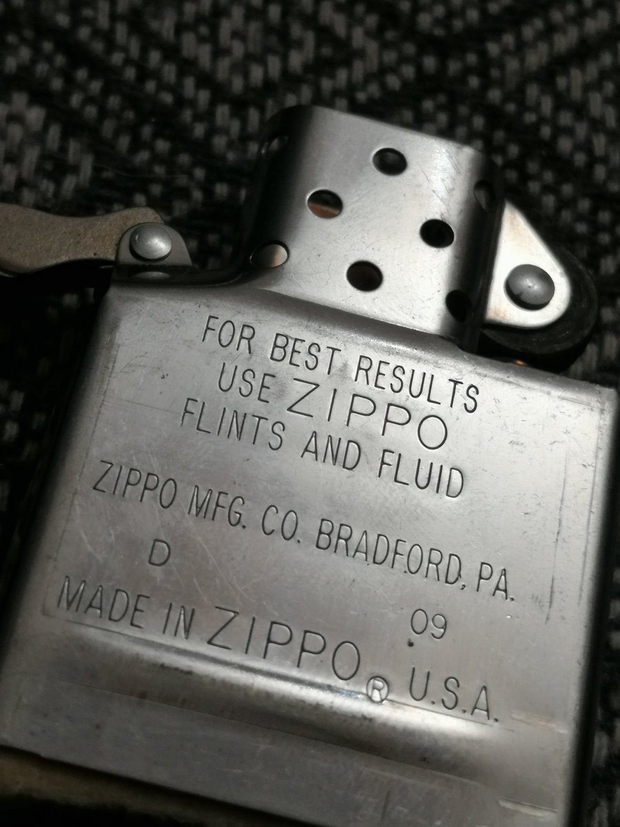#tbt #Nisan 2009 da üretilmiş
#Zippo 🔥 #Cumartesi ABD