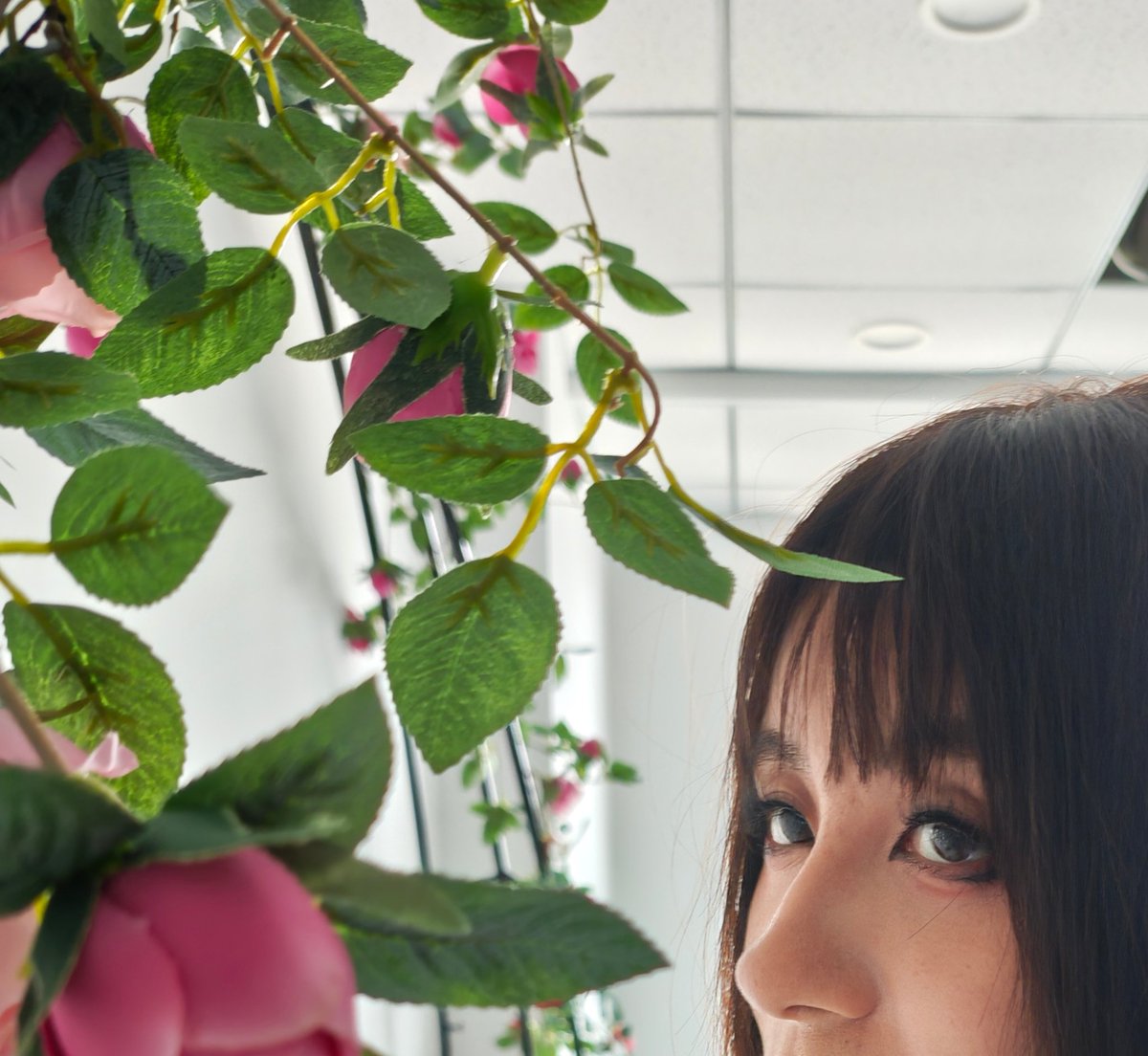 今天会员过来做脱毛和光子嫩肤，说到了化妆，随手画了一下。
#雌坠  #天津伪娘  #优质男娘 #雌堕训练