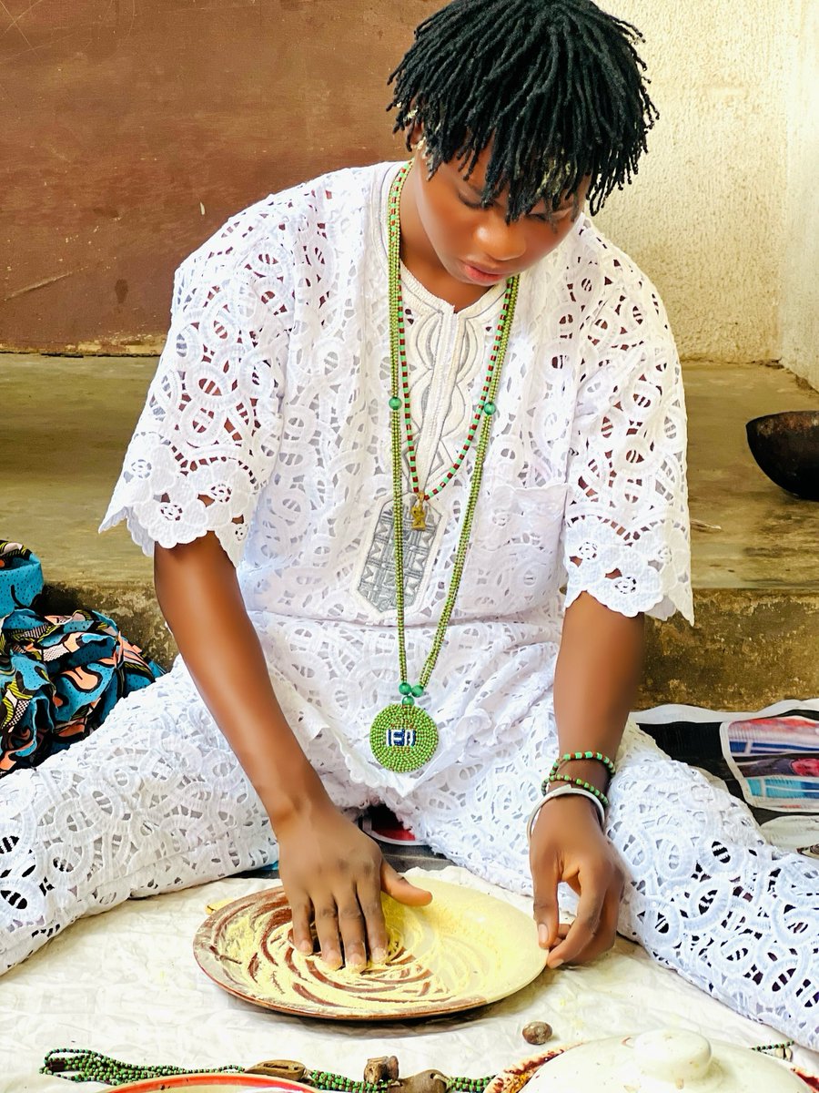 baba_Ifaseyii's tweet image. A KU OSE IFA

Happy Ose Ifa to all devotees of Ifa around the world 🌍By the grace of
eledumare we shall rejoice and be glad in it 📿📿📿Àsè ooo