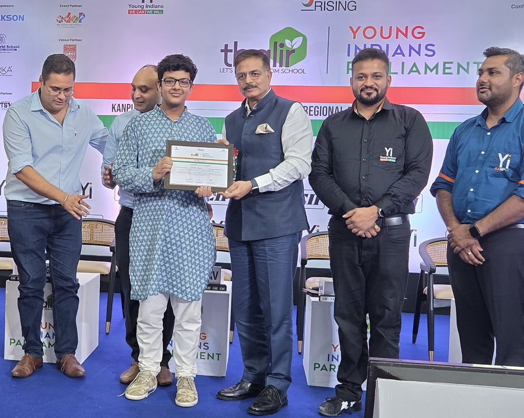 The Youth of Bharat is deeply entrenched in Parliamentary Democracy and have clear vision of the horizon . Formulated and passed bills in an event hosted by #CII , on relevant issues ranging from Air quality , Drug menace,Safety of Women n children and against #Fake news .