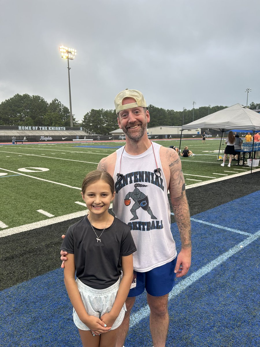 Another Rocketshot 5K in the 📚! Truly appreciate the McHenry family and all they do for Cen10 Athletics! 

<a href="/CHSKnightsAth/">Centennial Knights Athletics</a>