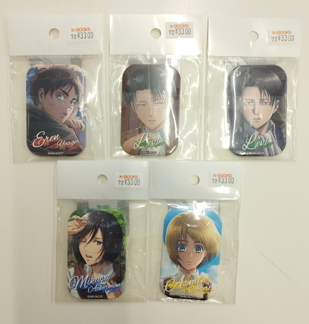 入荷情報】 #進撃の巨人 「まるかくカンバッジ」 入荷しました🙌 お