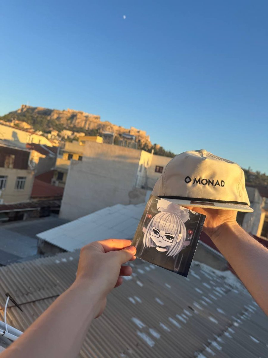 viet fomo, i'm still in athens
gmonad