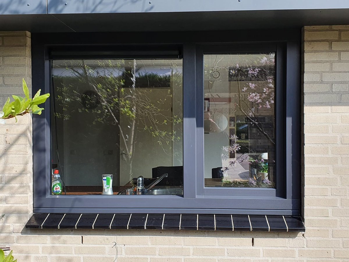 RVHTV's tweet image. Lekker aan de klus 🤗....zo gaat het worden na dat gore bruin 😃