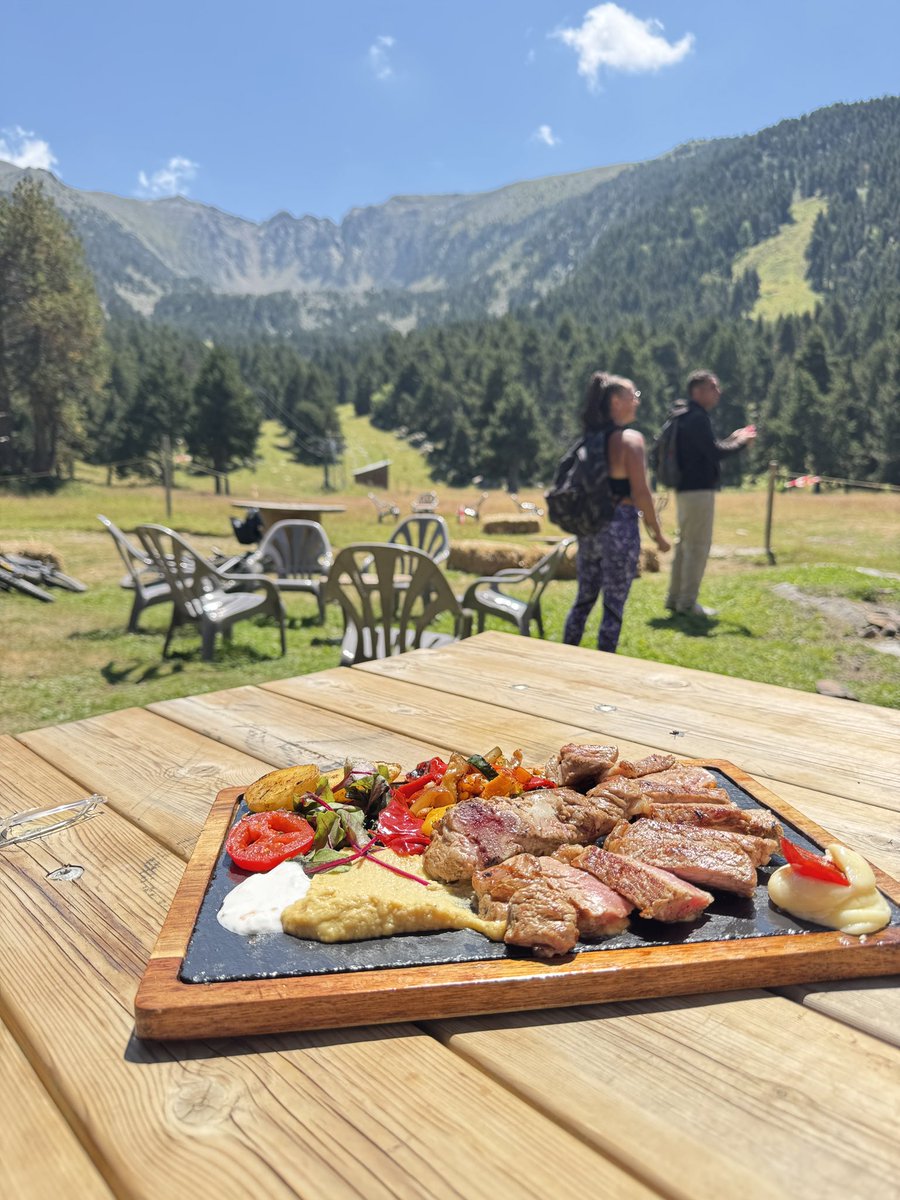 laneucat (@laneucat) on Twitter photo Coses xules que passen a <a href="/CambreAze/">Cambre d'Aze Station</a> aquest estiu #estiumuntanya #gastropirineus en breu reportatge al web🥰🙌🏻 Coses xules que passen a <a href="/CambreAze/">Cambre d'Aze Station</a> aquest estiu #estiumuntanya #gastropirineus en breu reportatge al web🥰🙌🏻