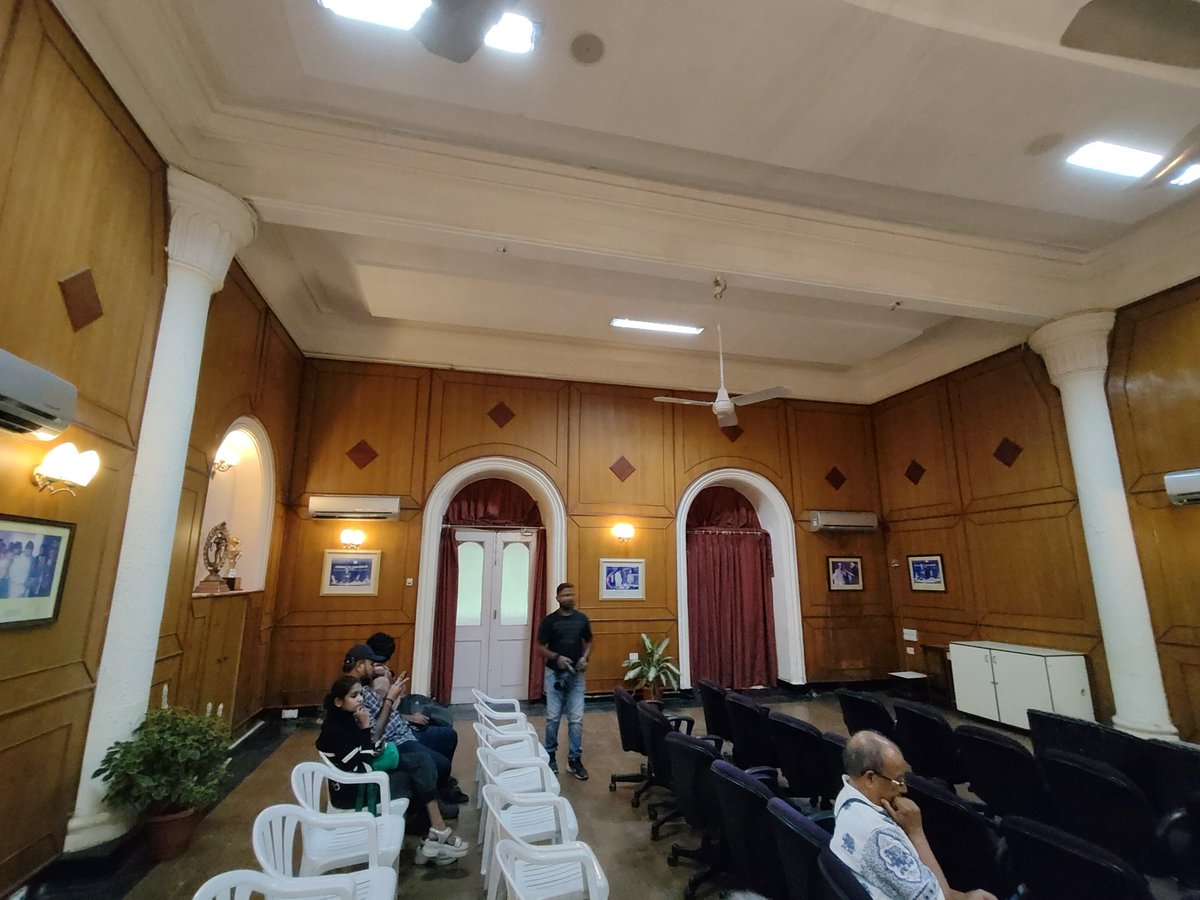 Today we are at the famed Bella Vista (now houses Administrative Staff College of India).
#Hyderabad 
#HyderabadHeritage