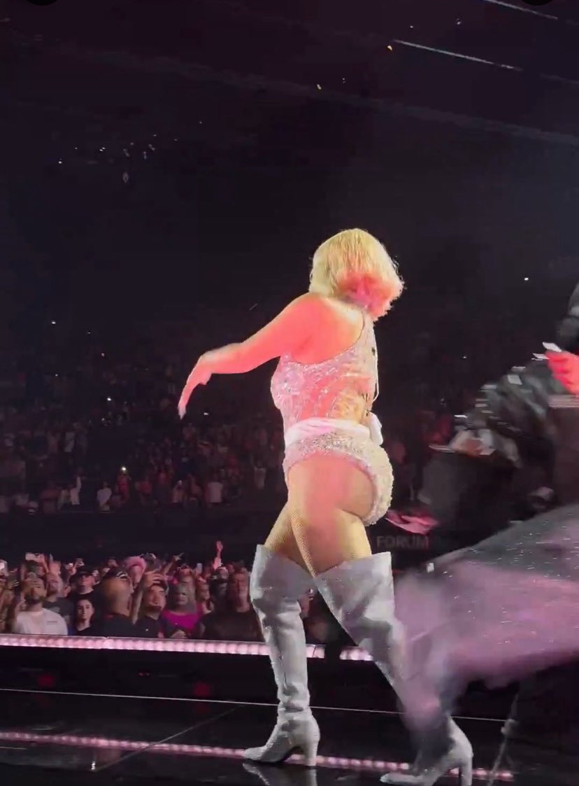 Pop Stellar tweet media