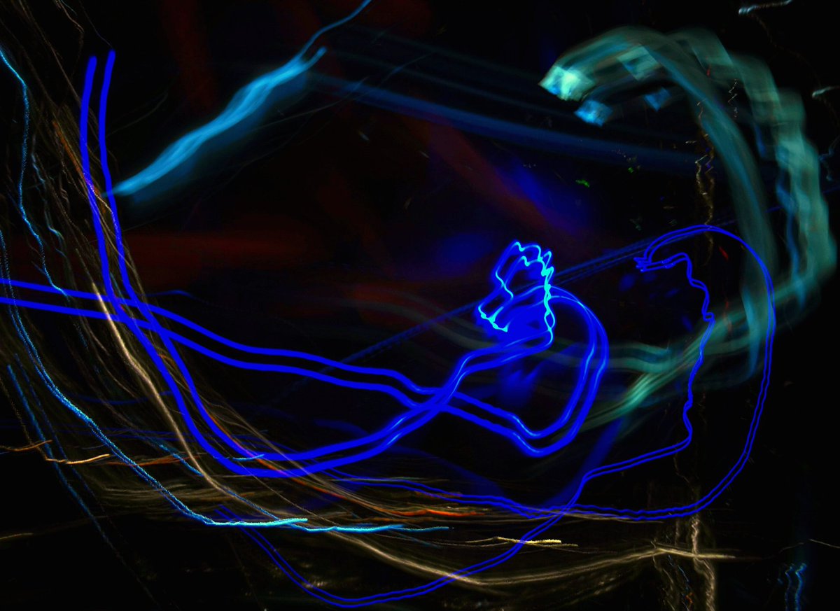 请根据我的推文，画出我的形象。谢谢。<a href="/grok/">Grok</a>