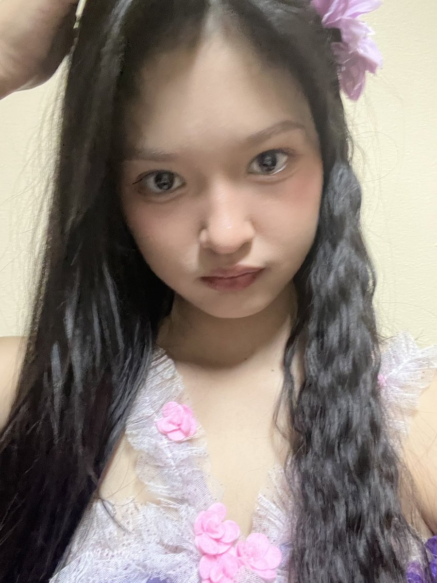 Elin_JKT48's tweet image. Terimakasih banyakkk untuk harii iniii 💜