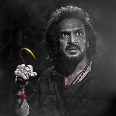 prasanna_dbc's tweet image. 🔥 #LokeshKanagaraj reveals:

#Uppendra plays a #Rajinikanth fan in #Coolie — just like in real life! His role is all about celebrating Thalaivar’s mass moments 😍💥 Personal touch, powerful elevation!