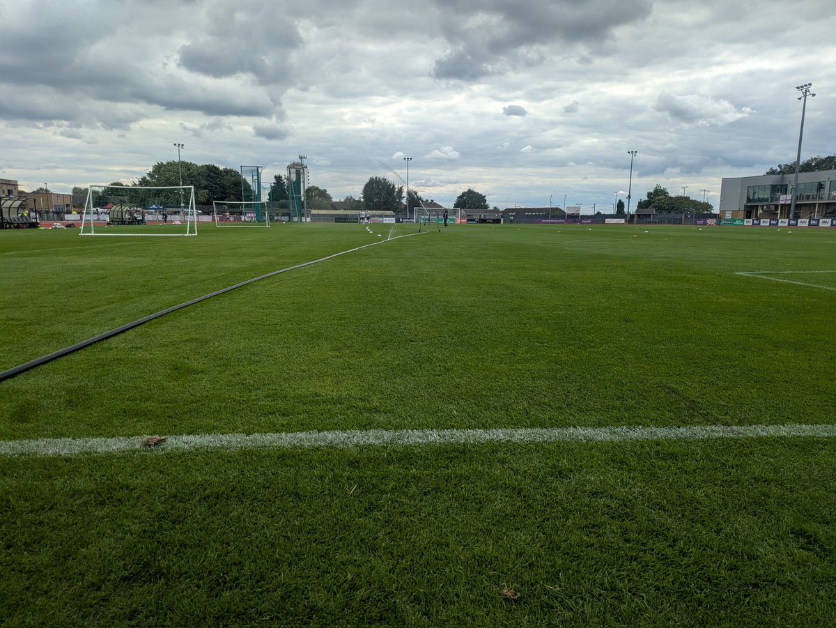 Chelmsford City vs Arsenal XI 
Pitch is looking good! #utc