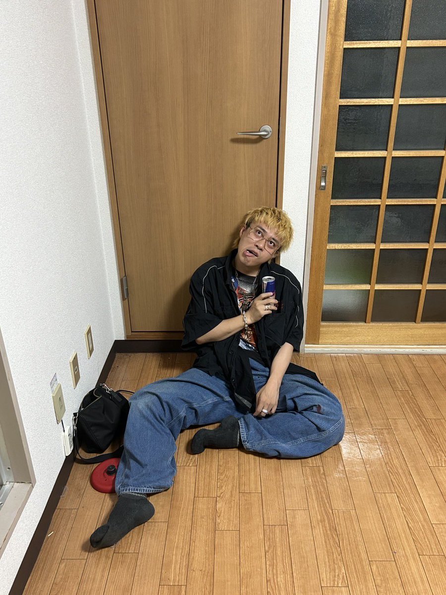 fmy0702's tweet photo. 『あーぁー堕天しちまったぜ』 https://t.co/H7qrgrfGiq
