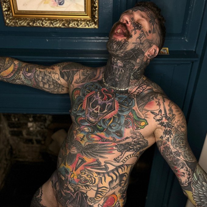 Watch EVERGREEN🌲's leaked NSFW photo on TwXstars