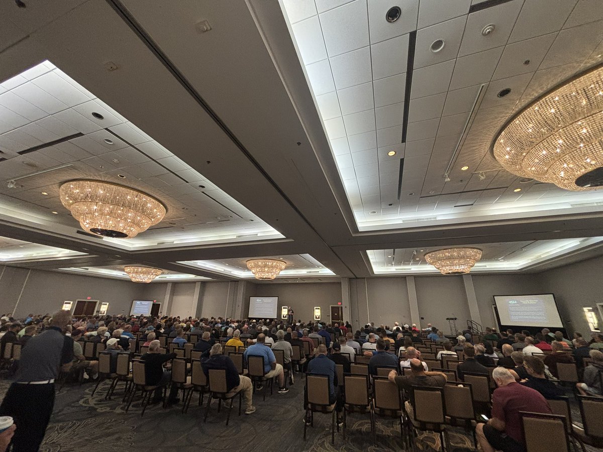 LukeModrovsky's tweet image. Packed ballroom for this morning’s State of PIAA session. @PIAASports