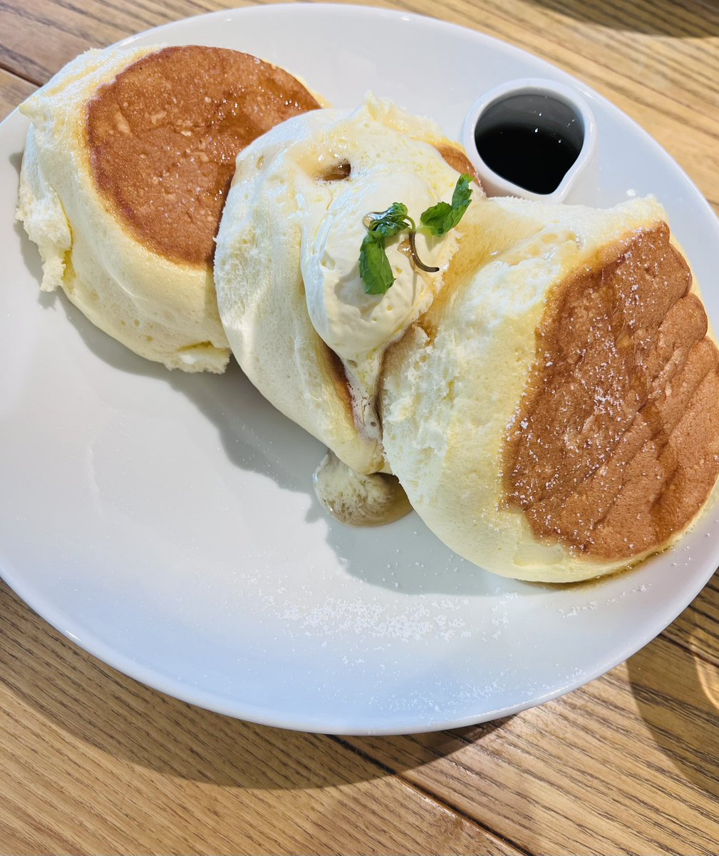 hana427's tweet photo. 超ふわふわパンケーキを食す幸せ❤️ https://t.co/K0pPgMuHXk