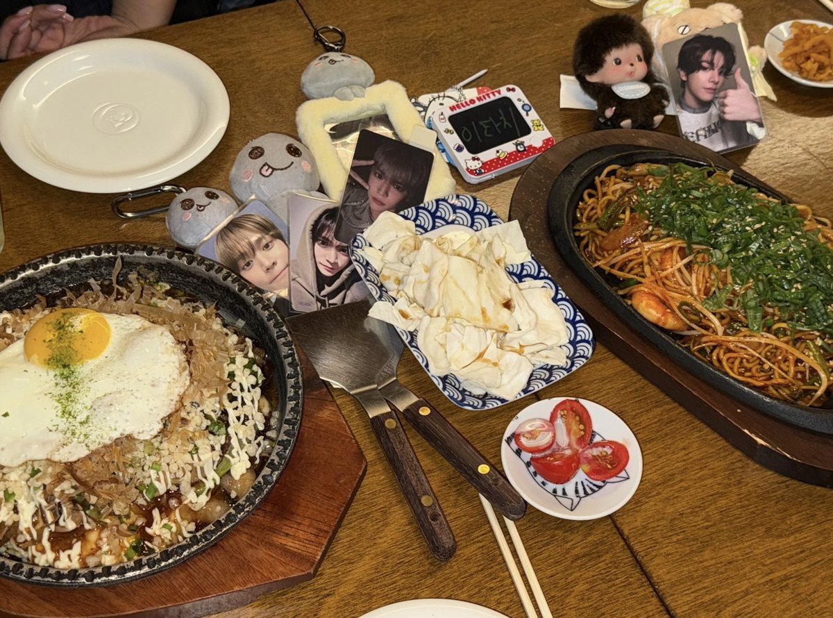 b2sideu's tweet image. 🍻🪨🦮🍃