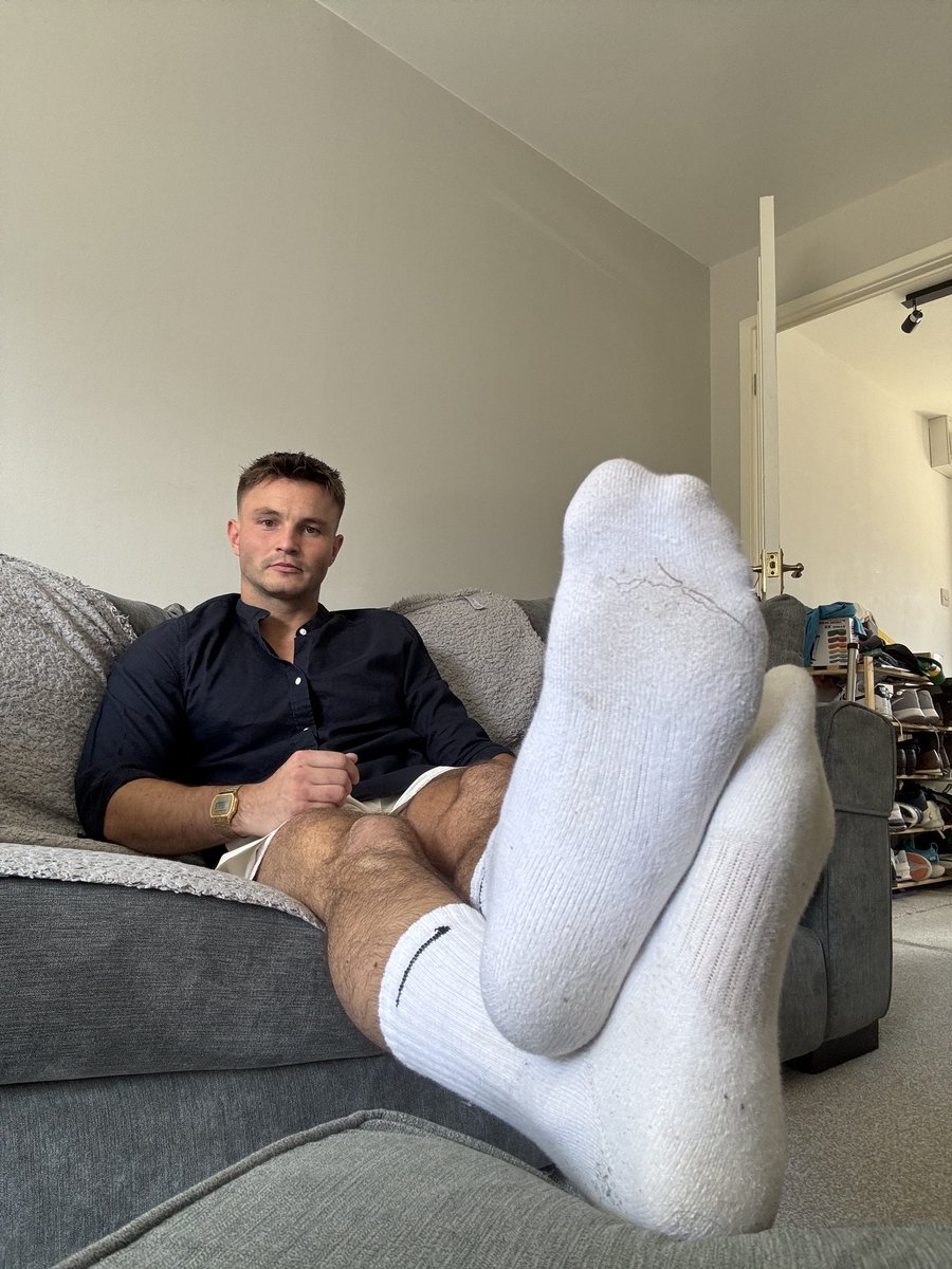 💪🏻 Alpha Male World 🌎 (@alphamaleworld1) on Twitter photo Day 2/14 🧦
As <a href="/MasterMax1994/">Master Max</a> kicks back and relaxes, it's your duty to sniff on his two day worn socks and obey his every command. Twelve more days of foot sweat to go 🥵 Day 2/14 🧦
As <a href="/MasterMax1994/">Master Max</a> kicks back and relaxes, it's your duty to sniff on his two day worn socks and obey his every command. Twelve more days of foot sweat to go 🥵