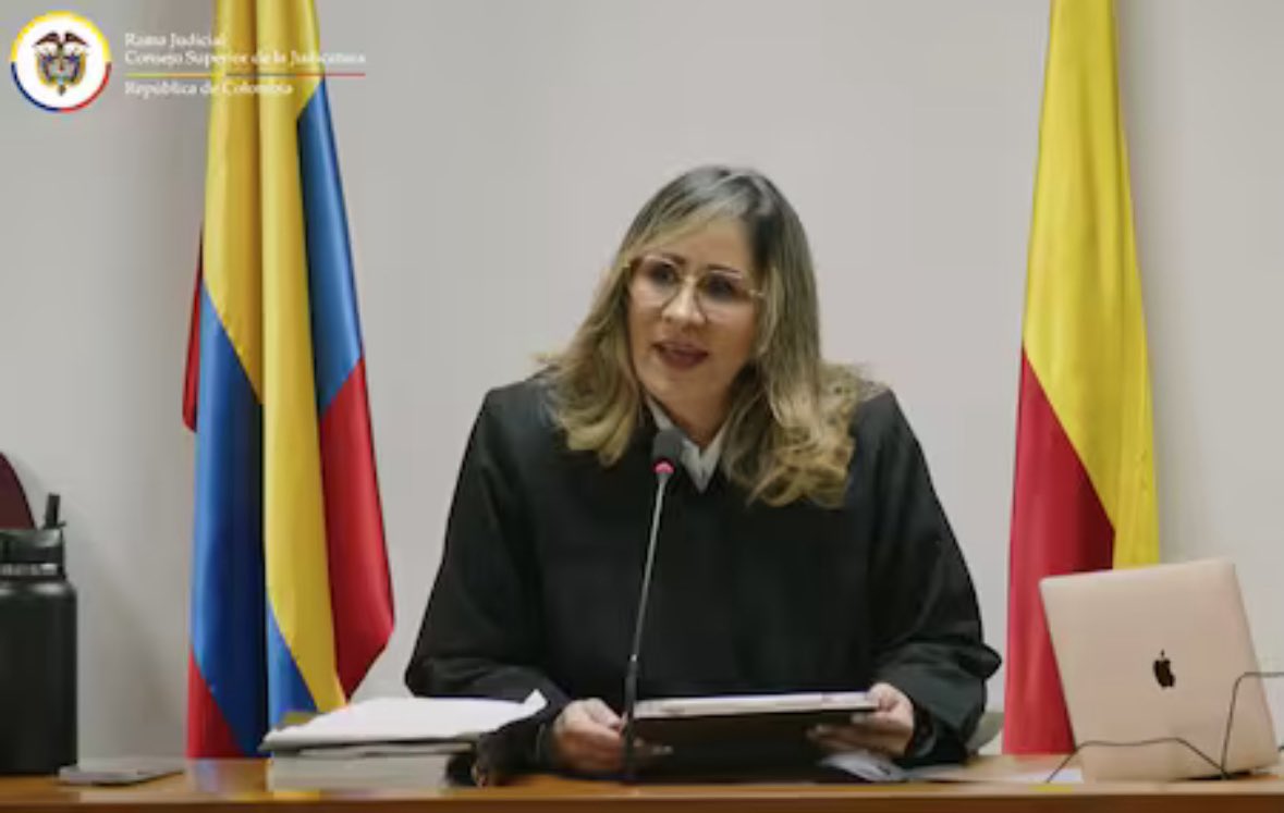 En Colombia tenemos  la obligación  de proteger  a la valiente jueza Sandra Heredia. 
<a href="/FiscaliaCol/">Fiscalía Colombia</a> 
<a href="/DefensoriaCol/">Defensoría del Pueblo</a> 
<a href="/CorteSupremaJ/">Corte Suprema de Justicia</a>