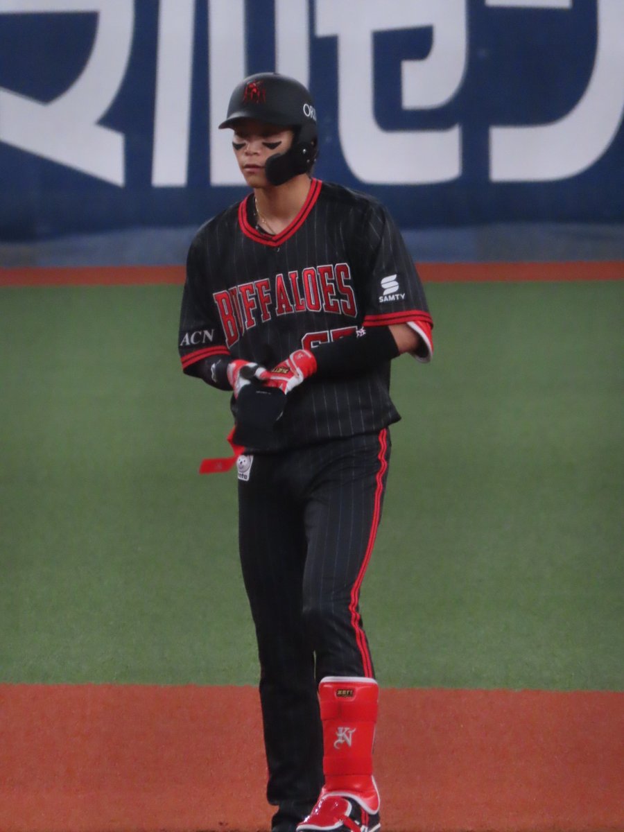 オリックスバファローズ　中川圭太選手 オリックス・中川圭太「レギュラーを取りに行く。まずはそこを
