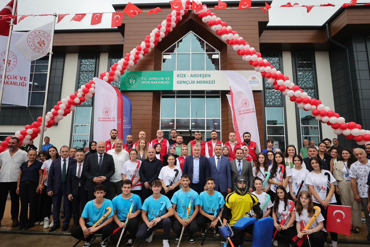 📍 Rize - Ardeşen

Yarı Olimpik Yüzme Havuzu ve Gençlik Merkezi’mizin açılışını gerçekleştirdik.💚💙

Spor, bilim, teknoloji, kültür ve sanatla iç içe bir gençlik için var gücümüzle çalışmaya devam!🇹🇷