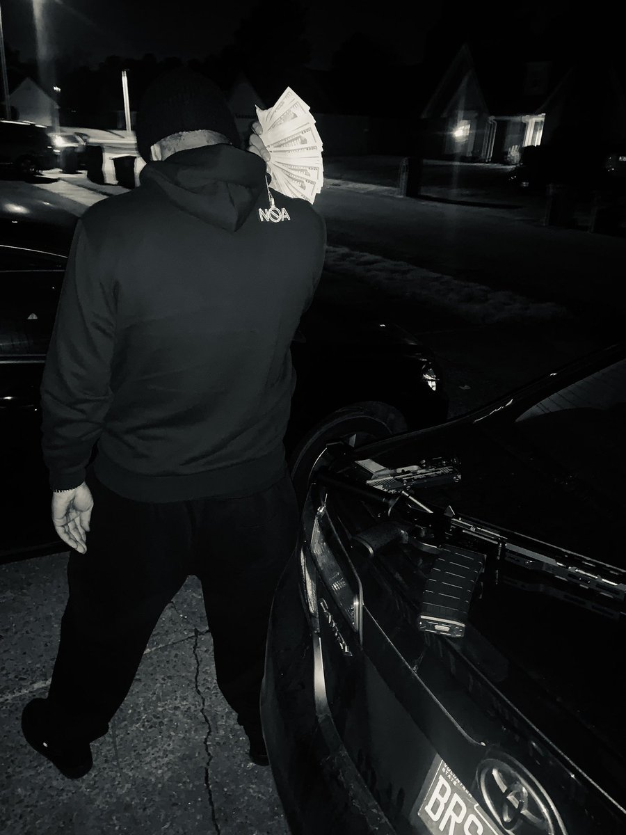 blumuneyy's tweet photo. Trappp 💰 https://t.co/RA7FtBBVgg