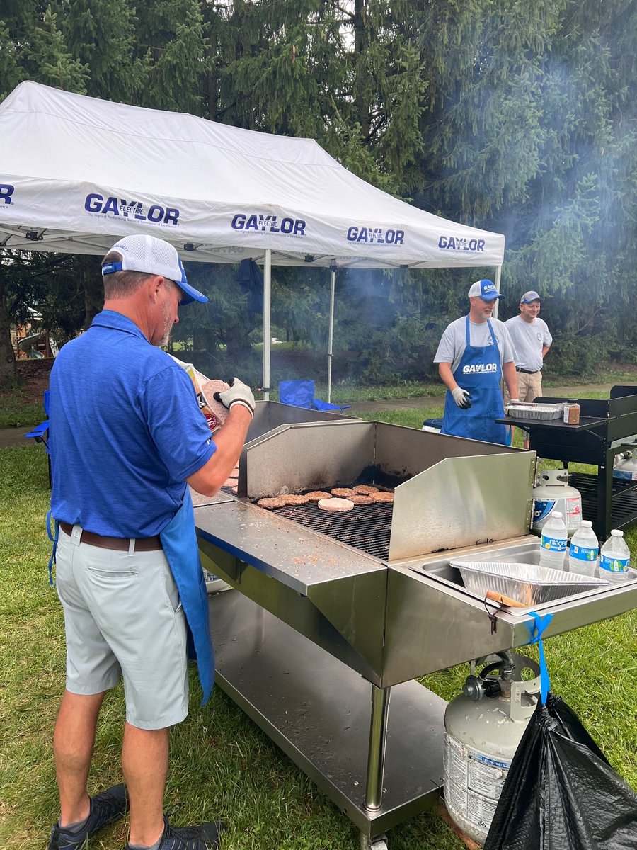 Flipped some burgers, soaked up the sun, and shared laughs with our CMH teams! 

Our Columbus, Ohio picnic brought our folks together for good food, a great time, and a legendary cornhole tournament!