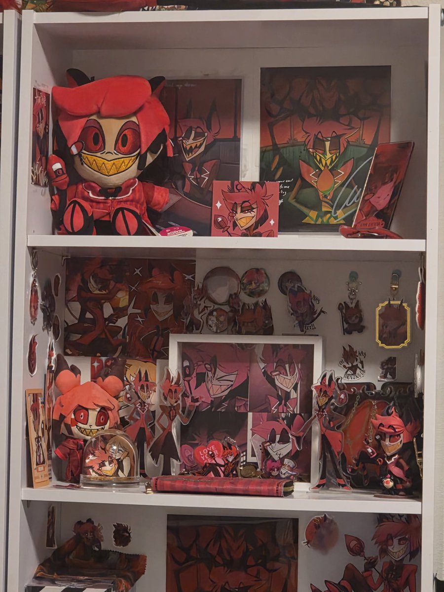 AlastorsDear_'s tweet image. I love my collection so much, he makes me so happy.❤️