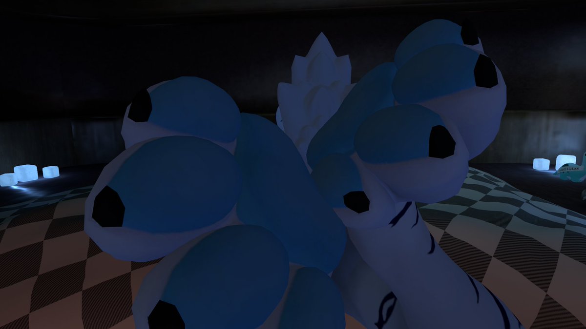 They tired😮‍💨
#macrofurry #macromicro #paws #mommytigress