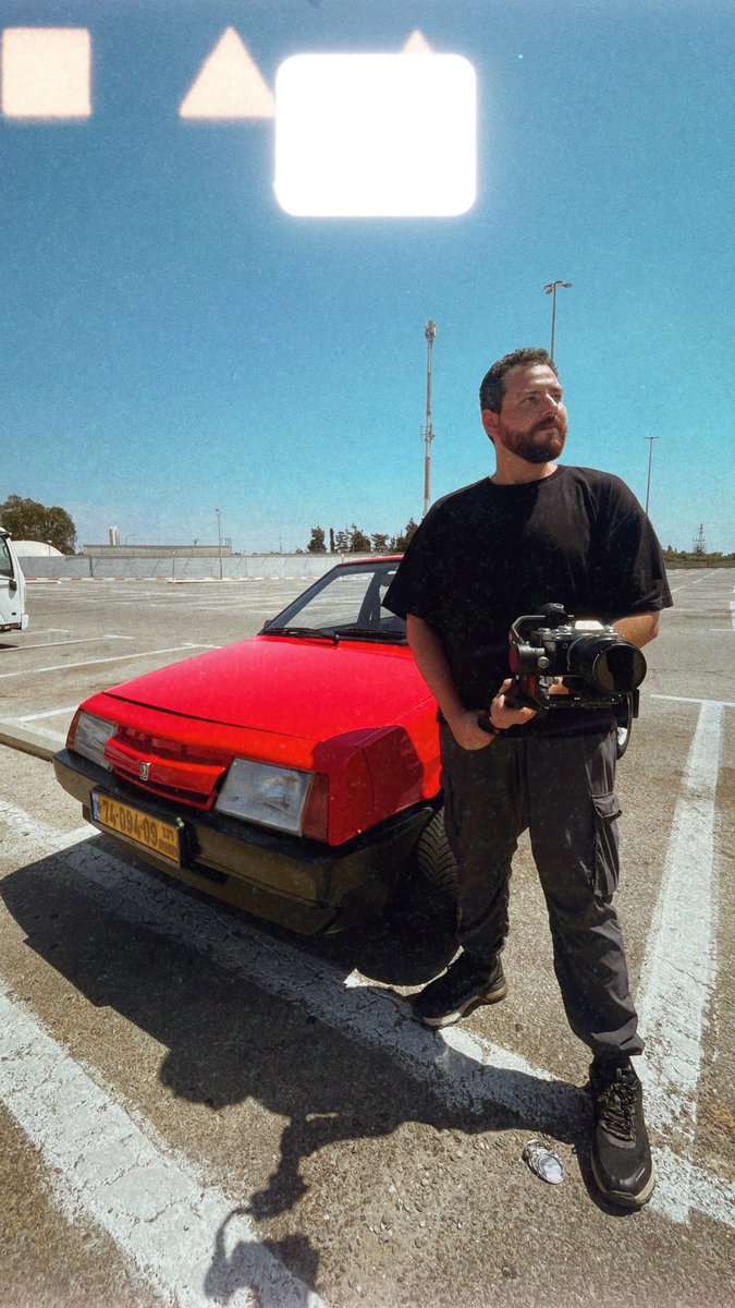 машина
(справа)