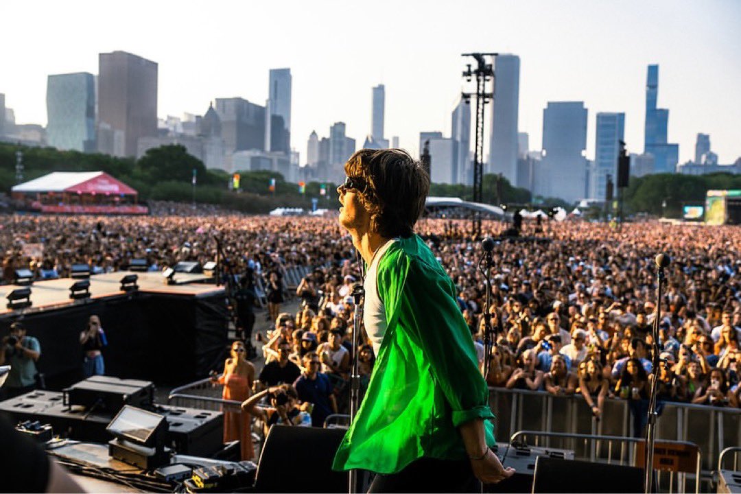 djosource's tweet image. 📸| New photos of @djotime at @lollapalooza [via lollapalooza on Instagram]
