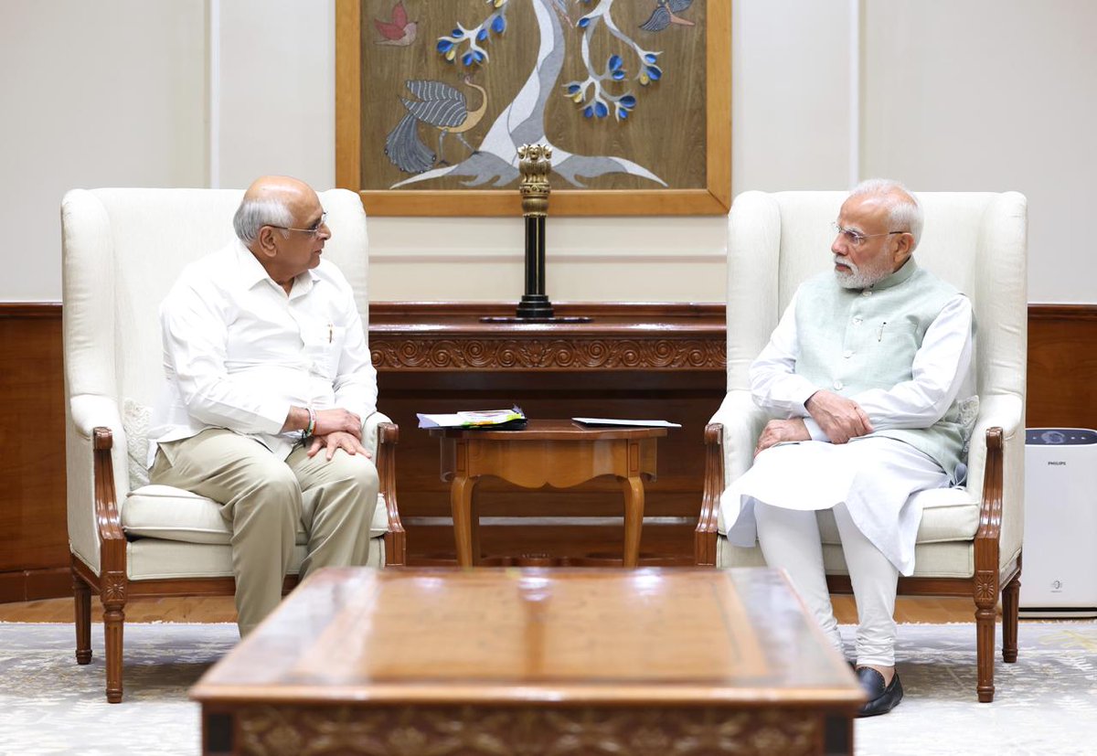 Bhupendra Patel (@bhupendrapbjp) on Twitter photo เชตเชฟเชถเซเชตเชจเชพ เชธเชฐเซเชตเชพเชงเชฟเช เชฒเซเชเชชเซเชฐเชฟเชฏ เชฐเชพเชเชจเซเชคเชพ, เชญเชพเชฐเชคเชจเชพ เชฏเชถเชธเซเชตเซ เชตเชกเชพเชชเซเชฐเชงเชพเชจ เชเชฆเชฐเชฃเซเชฏ เชถเซเชฐเซ @NarendraModi เชธเชพเชนเซเชฌ เชธเชพเชฅเซ เชจเชตเซ เชฆเชฟเชฒเซเชนเซ เชเชพเชคเซ เชฎเซเชฒเชพเชเชพเชค เชเชฐเซเชเชพเชฅเซ เชธเชญเชฐ เชฌเชจเซ เชฐเชนเซ.
เชเซเชเชฐเชพเชคเชจเชพ เชธเชฐเซเชตเชพเชเชเซเชฃ เชตเชฟเชเชพเชธเชจเชพ เชตเชฟเชตเชฟเชง เชเชฏเชพเชฎเซ เช
เชเชเซ เชคเซเชฎเชจเซ เชธเชพเชฅเซ เชเชฐเซเชเชพ เชเชฐเซ.
เชฐเชพเชเซเชฏเชฎเชพเช เชเชฆเซเชฏเซเช เชคเซเชฎเช เชธเชพเชฎเชพเชเชฟเช เชเซเชทเซเชคเซเชฐเชจเชพ เชตเชฟเชเชพเชธ เชฎเชพเชเซ เชคเซเชเชถเซเชฐเซเชจเชพ เชฌเชนเซเชฎเซเชฒเซเชฏ เชตเชฟเชถเซเชตเชจเชพ เชธเชฐเซเชตเชพเชงเชฟเช เชฒเซเชเชชเซเชฐเชฟเชฏ เชฐเชพเชเชจเซเชคเชพ, เชญเชพเชฐเชคเชจเชพ เชฏเชถเชธเซเชตเซ เชตเชกเชพเชชเซเชฐเชงเชพเชจ เชเชฆเชฐเชฃเซเชฏ เชถเซเชฐเซ @NarendraModi เชธเชพเชนเซเชฌ เชธเชพเชฅเซ เชจเชตเซ เชฆเชฟเชฒเซเชนเซ เชเชพเชคเซ เชฎเซเชฒเชพเชเชพเชค เชเชฐเซเชเชพเชฅเซ เชธเชญเชฐ เชฌเชจเซ เชฐเชนเซ.
เชเซเชเชฐเชพเชคเชจเชพ เชธเชฐเซเชตเชพเชเชเซเชฃ เชตเชฟเชเชพเชธเชจเชพ เชตเชฟเชตเชฟเชง เชเชฏเชพเชฎเซ เช
เชเชเซ เชคเซเชฎเชจเซ เชธเชพเชฅเซ เชเชฐเซเชเชพ เชเชฐเซ.
เชฐเชพเชเซเชฏเชฎเชพเช เชเชฆเซเชฏเซเช เชคเซเชฎเช เชธเชพเชฎเชพเชเชฟเช เชเซเชทเซเชคเซเชฐเชจเชพ เชตเชฟเชเชพเชธ เชฎเชพเชเซ เชคเซเชเชถเซเชฐเซเชจเชพ เชฌเชนเซเชฎเซเชฒเซเชฏ