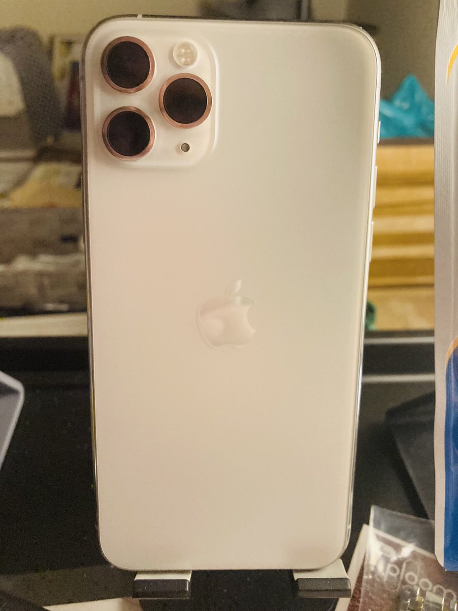 新しいiPhone
設定今オワタ🐸