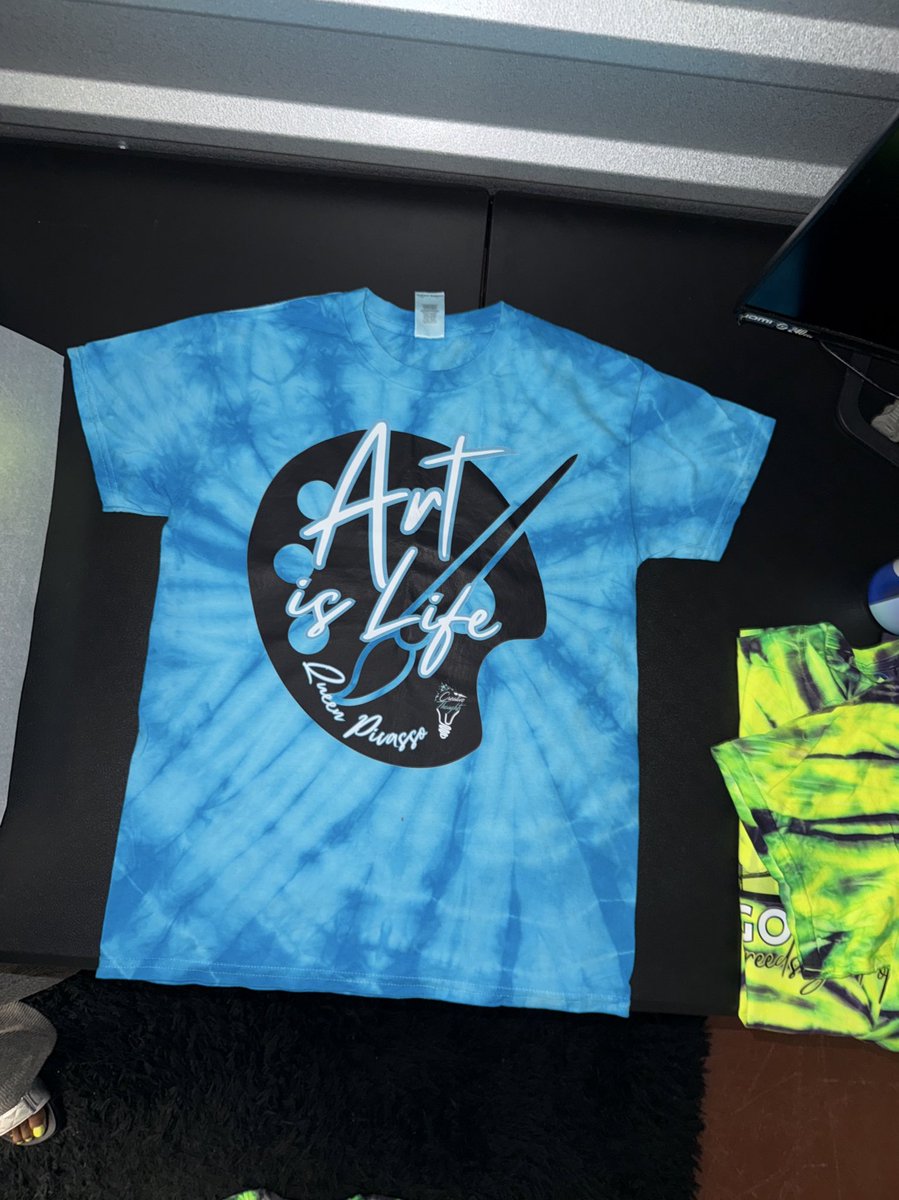 Art you can wear 🔥 <a href="/CTDPHILLY/">Creative Thoughts</a>