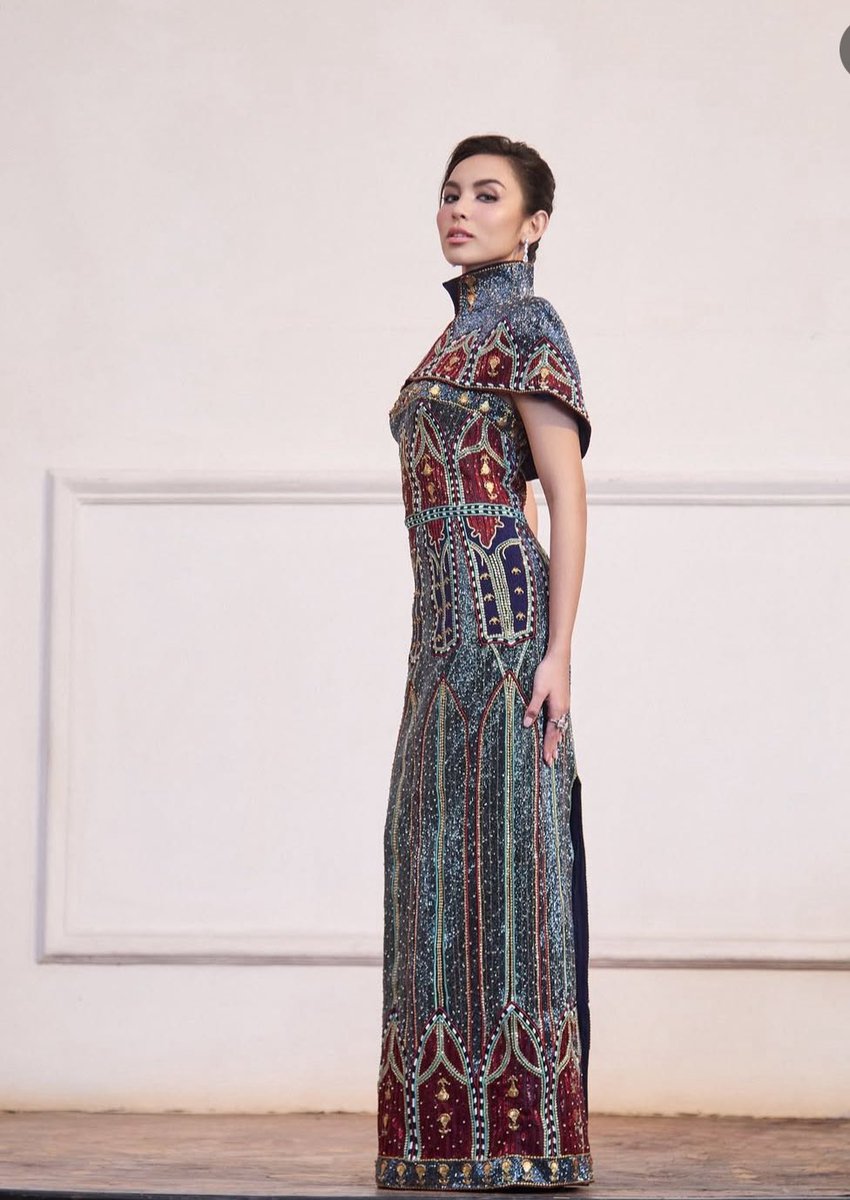 PinaysInShowbiz's tweet photo. The avant garde award goes to? #KylineAlcantara in Annie’s Ibiza “Joan of Arc” dress. #HeartEvangelista in Schiaparelli #GMAGala2025 https://t.co/gbFHSdlbZP