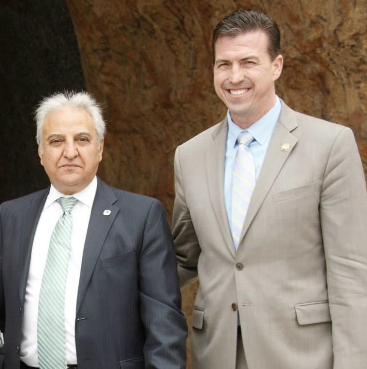 Bijan (@bijansartipi) on Twitter photo Thank you, Congressman <a href="/RepKevinMullin/">Kevin Mullin</a> for cosponsoring the #MaximumSupportAct & standing with the Iranian people at this historic moment. Your leadership sends a clear message: the U.S. stands on the side of freedom, justice, and a democratic future for Iran. <a href="/PahlaviReza/">Reza Pahlavi</a> Thank you, Congressman <a href="/RepKevinMullin/">Kevin Mullin</a> for cosponsoring the #MaximumSupportAct & standing with the Iranian people at this historic moment. Your leadership sends a clear message: the U.S. stands on the side of freedom, justice, and a democratic future for Iran. <a href="/PahlaviReza/">Reza Pahlavi</a>