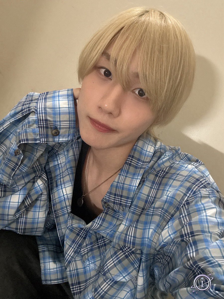 ︎i 【公式】 (@_i_official_) on Twitter photo #アイのほのぼの日記
こんにちわー!だいとです🟡
(<a href="/i_daito_/">DAITO/佐藤大翔</a> )
つい最近、石川県に帰省してました!
午前はばあちゃんとじいちゃんに会いに行って、家族とご飯食べて1日充実してました!!
会える時に会わないと行けないなって家族に会って改めて思いました!
みんなも家族との時間大切にしてね #アイのほのぼの日記
こんにちわー!だいとです🟡
(<a href="/i_daito_/">DAITO/佐藤大翔</a> )
つい最近、石川県に帰省してました!
午前はばあちゃんとじいちゃんに会いに行って、家族とご飯食べて1日充実してました!!
会える時に会わないと行けないなって家族に会って改めて思いました!
みんなも家族との時間大切にしてね