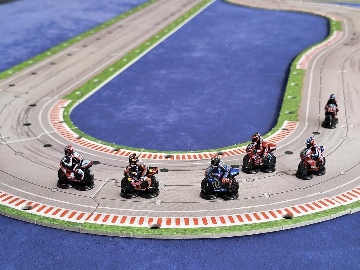 ¿No lo sabias?

URMS 🏁 tambien sirve para motos...
#UniversalRacingMovementSystem